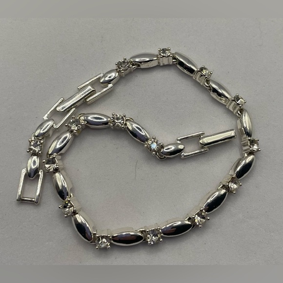 3 for $30 Vintage Avon Signed Cubic Zirconia Silver Plated Bracelet - Picture 6 of 12